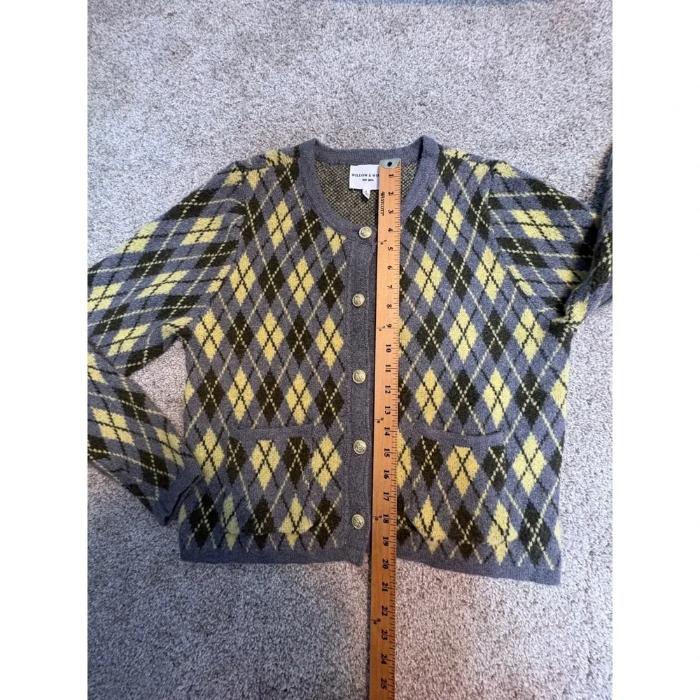 Willow & Wind Argyle Cardigan Sweater Womens Large Grey Yellow Gold Crest Button